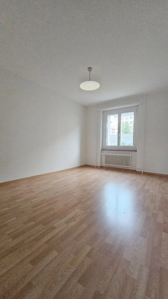 Vier-Zimmer-Wohnung – Foto 3 von 5