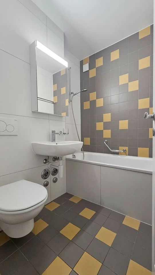 Vier-Zimmer-Wohnung – Foto 4 von 5