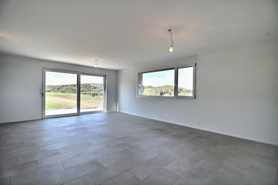 Incantevole appartamento di 2,5 locali con terrazza a Essert! – foto 5 di 10
