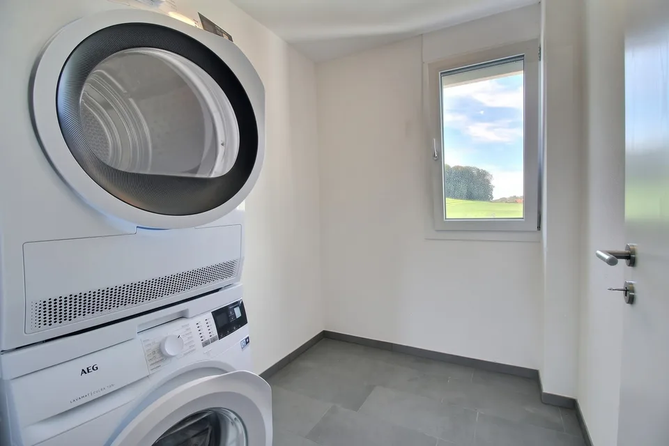Incantevole appartamento di 2,5 locali con terrazza a Essert! – foto 8 di 10