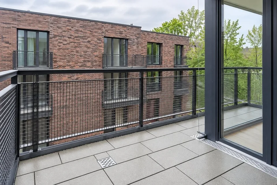 Helle 3.5 Zimmer Wohnung mit Balkon und Blick ins Grüne – Foto 9 von 9