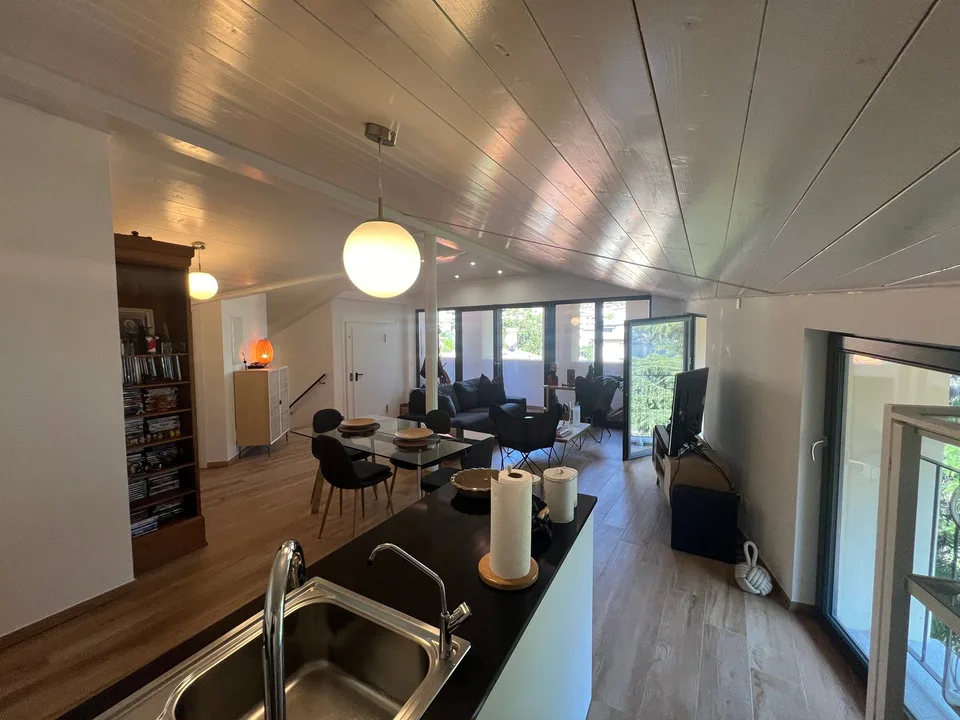 Riva San Vitale CENTRAL AND LAKEFRONT, ATTIC in perfect condition – photo 13 of 29