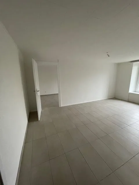 Bello appartamento di 2 locali con spazio esterno a La Neuveville – foto 4 di 9