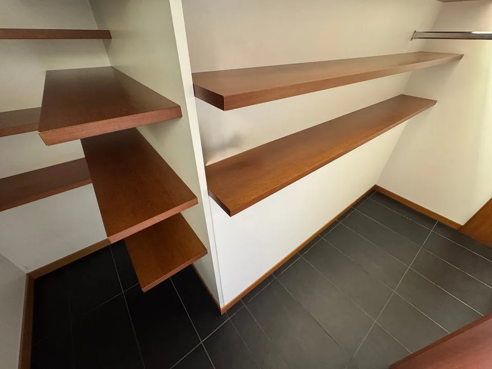 CADRO – ELEGANTE RESIDENZA CON GIARDINO PRIVATO, GARAGE DOPPIO E VISTA PANORAMICA – foto 25 di 29