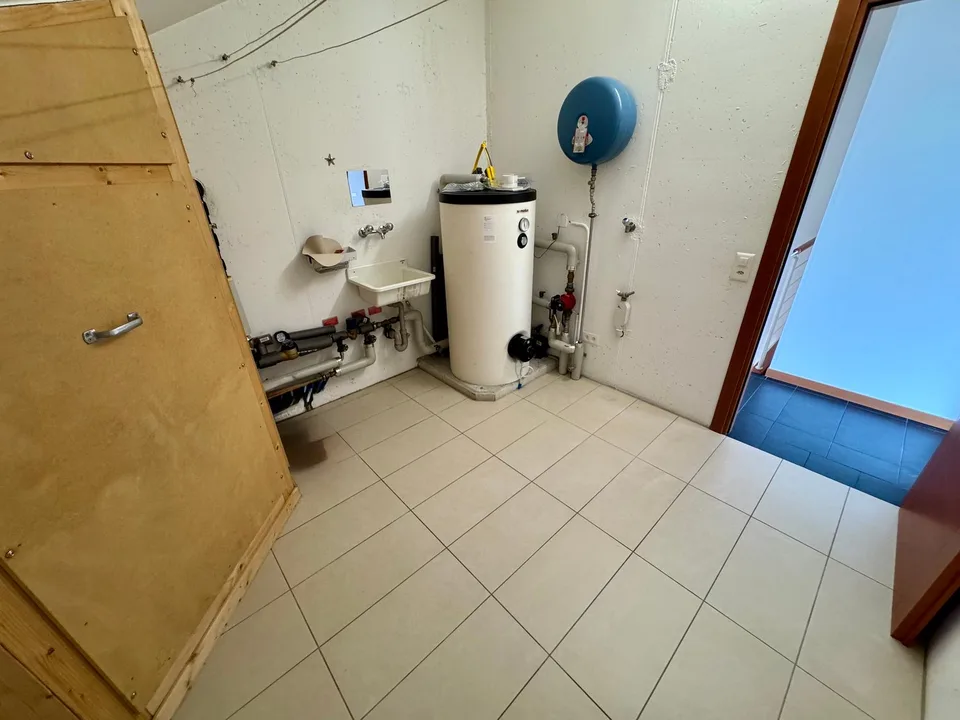 CADRO – ELEGANTE RESIDENZA CON GIARDINO PRIVATO, GARAGE DOPPIO E VISTA PANORAMICA – foto 28 di 29