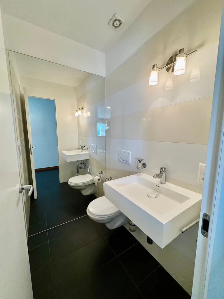 CADRO – ELEGANTE RESIDENZA CON GIARDINO PRIVATO, GARAGE DOPPIO E VISTA PANORAMICA – foto 13 di 29