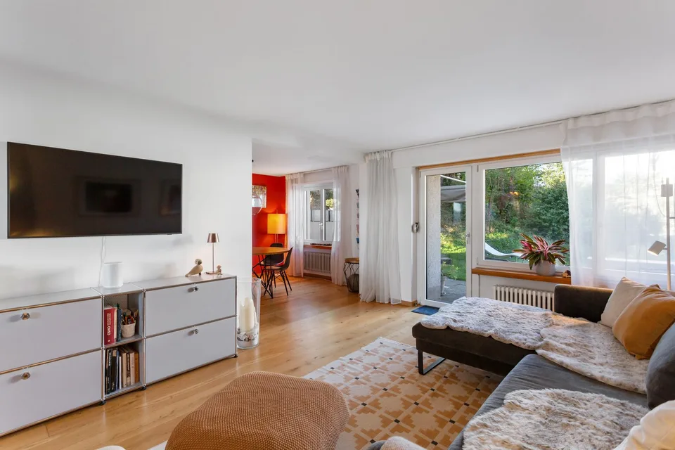 Einzugsbereites Eckreihenhaus mit spektakulärem Blick über Winterthur – Foto 3 von 8