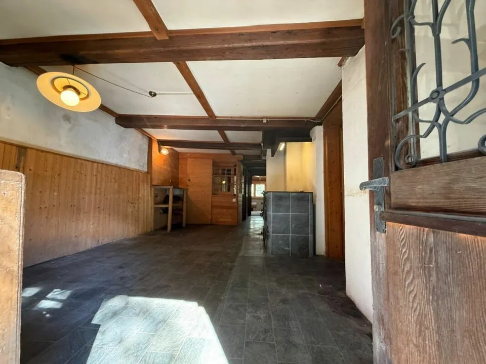 Unique opportunity in Lauterbrunnen - Agricultural property with residential house, barn, and three additional plots – photo 6 of 14