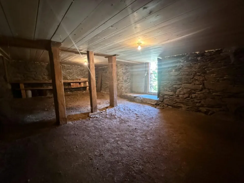 Unique opportunity in Lauterbrunnen - Agricultural property with residential house, barn, and three additional plots – photo 10 of 14