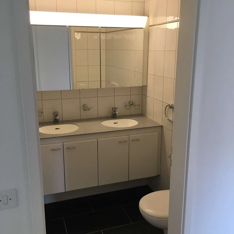 Ruhig und sonnig gelegene 4,5-Zimmerwohnung – Foto 8 von 11