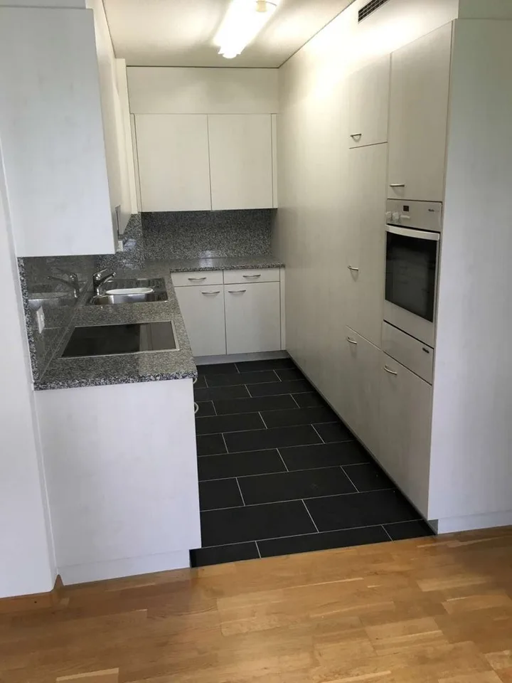 Ruhig und sonnig gelegene 4,5-Zimmerwohnung – Foto 2 von 11