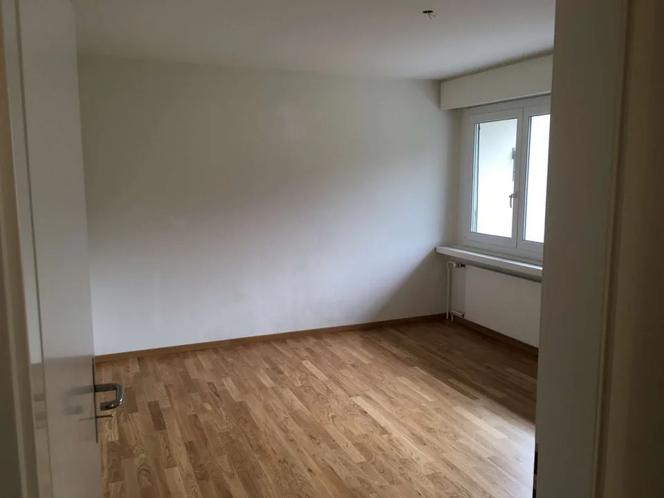 Ruhig und sonnig gelegene 4,5-Zimmerwohnung – Foto 5 von 11