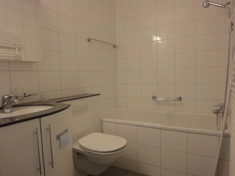 Freundliche Wohnung an zentraler Lage – Foto 3 von 7