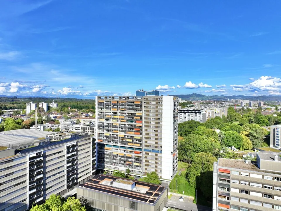 Vivere su due livelli sopra i tetti di Berna – foto 14 di 15