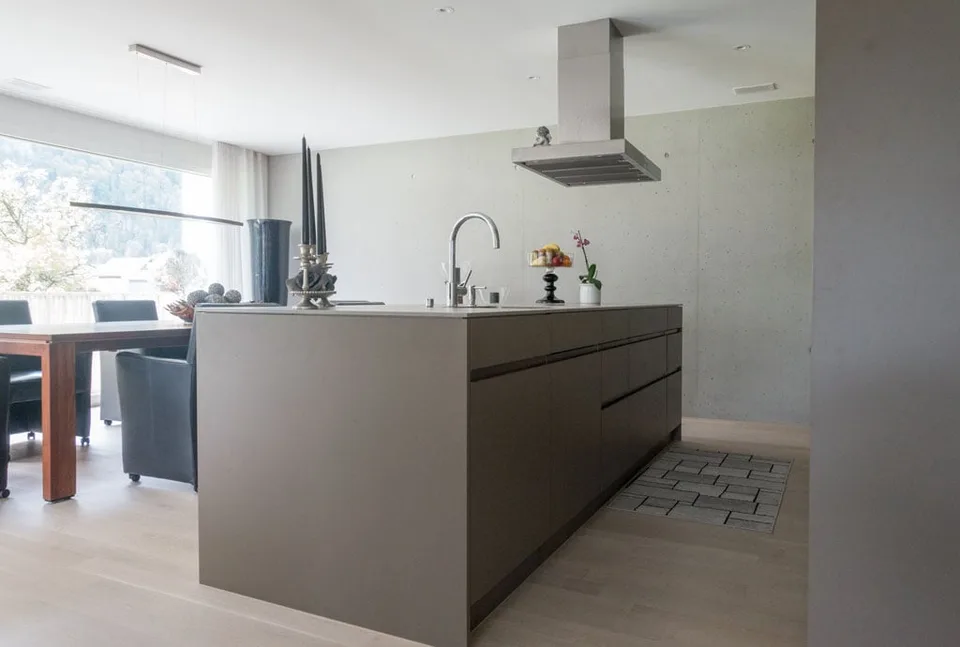 Exklusive Familienwohnung in der Überbauung Rastenhoschet – Foto 5 von 11