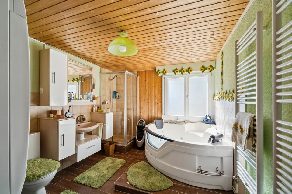 Einzelvilla mit Pool und schönen Außenbereichen – Foto 9 von 13