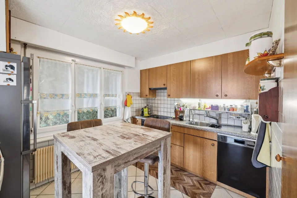 Einzelvilla mit Pool und schönen Außenbereichen – Foto 5 von 13
