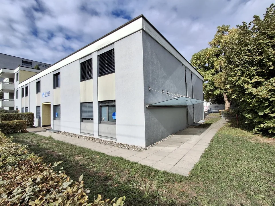Spazi commerciali polivalenti con infrastruttura esistente - 367 m² – foto 2 di 11