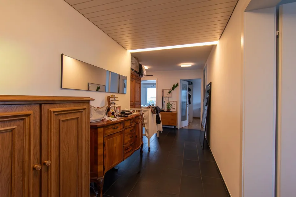 Bright 3.5-room apartment with balcony and beautiful view – photo 11 of 12