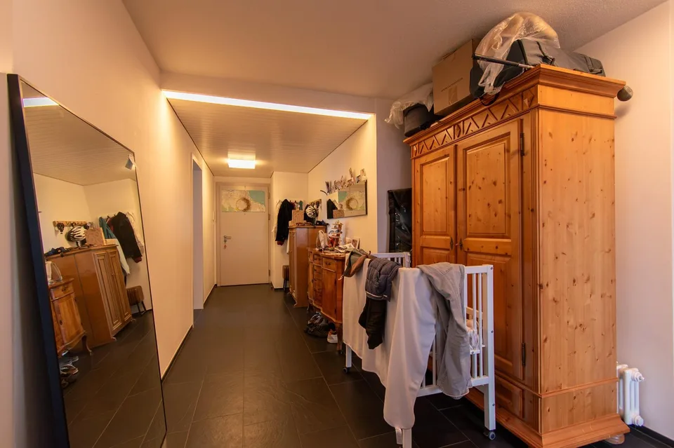 Bright 3.5-room apartment with balcony and beautiful view – photo 10 of 12