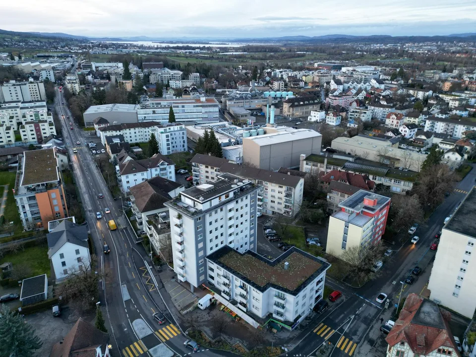 Bright 3.5-room apartment with balcony and beautiful view – photo 12 of 12