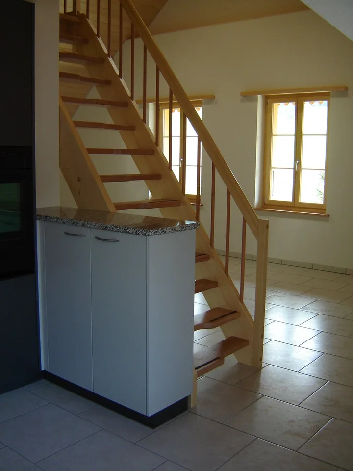 Charming 2.5-room attic apartment with gallery in Dürrenroth – photo 4 of 11