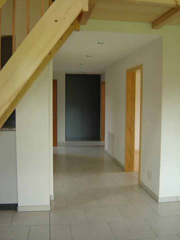 Charming 2.5-room attic apartment with gallery in Dürrenroth – photo 6 of 11