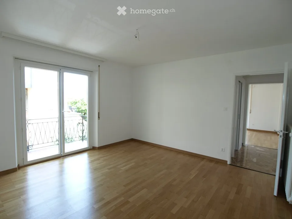 Miete 2.5 Zimmer im 2. Stock in ruhiger Lage mit Seeblick – Foto 5 von 13