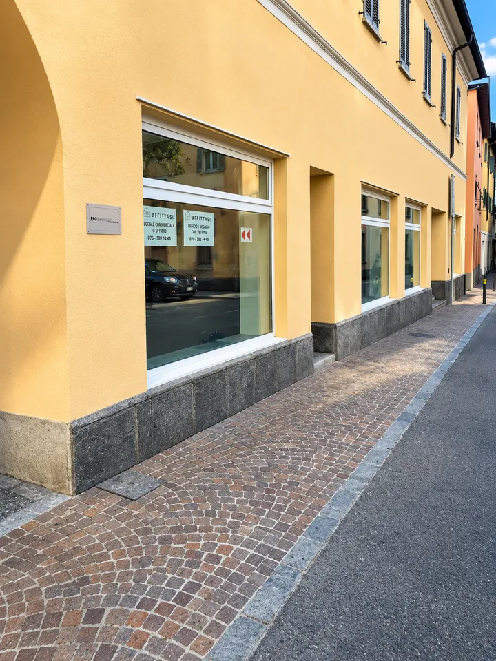 STABIO — Espace commercial ou professionnel – photo 2 sur 7