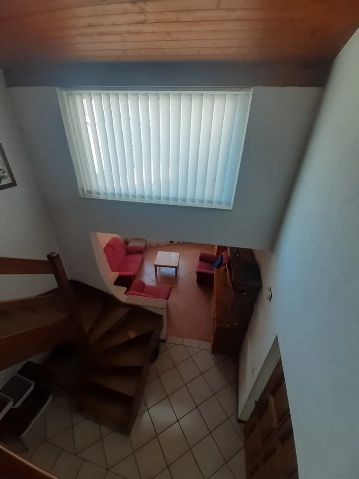 Duplex en location avec 2 chambres et bureau – Cadro – photo 18 sur 25