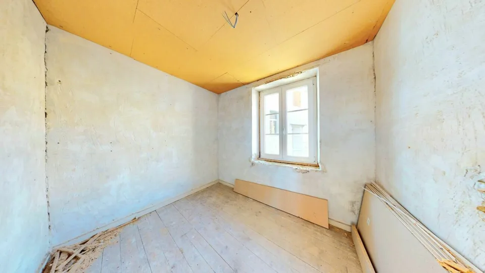 Ein Haus mit Geschichte! Bauernhaus mit Scheune, Charme & riesigem Potenzial – Foto 10 von 16