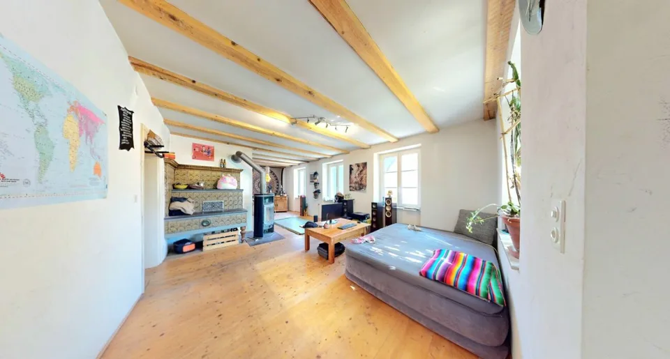 Ein Haus mit Geschichte! Bauernhaus mit Scheune, Charme & riesigem Potenzial – Foto 2 von 16