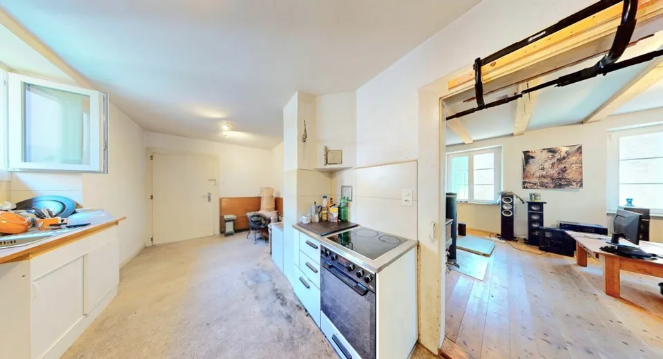 Ein Haus mit Geschichte! Bauernhaus mit Scheune, Charme & riesigem Potenzial – Foto 5 von 16