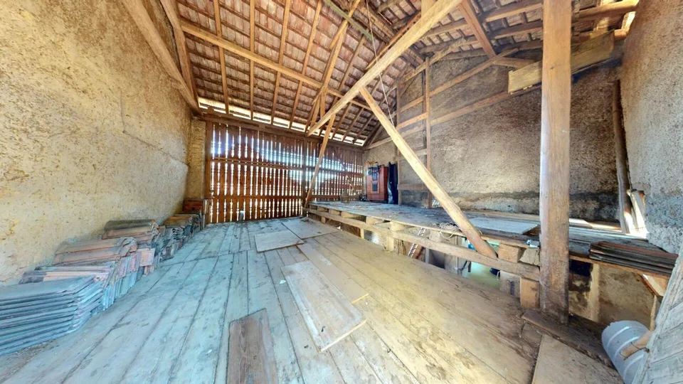 Ein Haus mit Geschichte! Bauernhaus mit Scheune, Charme & riesigem Potenzial – Foto 13 von 16