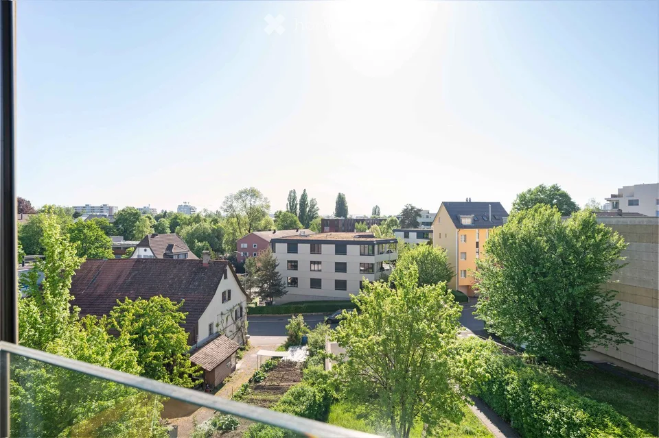 Mehr Wohnraum, mehr Komfort – 3.5 Zimmer mit 112 m² in Zürich-Seebach – Foto 8 von 10