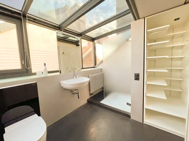 Traumhafte Loft-Wohnung mit Balkon über den Dächern der Altstadt – photo 18 of 21