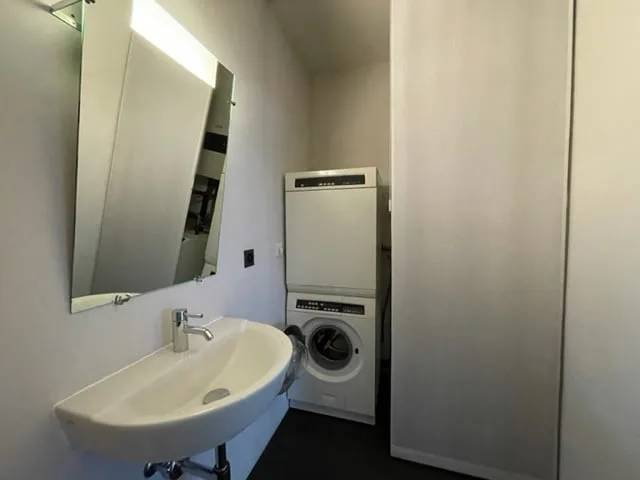 Traumhafte Loft-Wohnung mit Balkon über den Dächern der Altstadt – photo 19 of 21