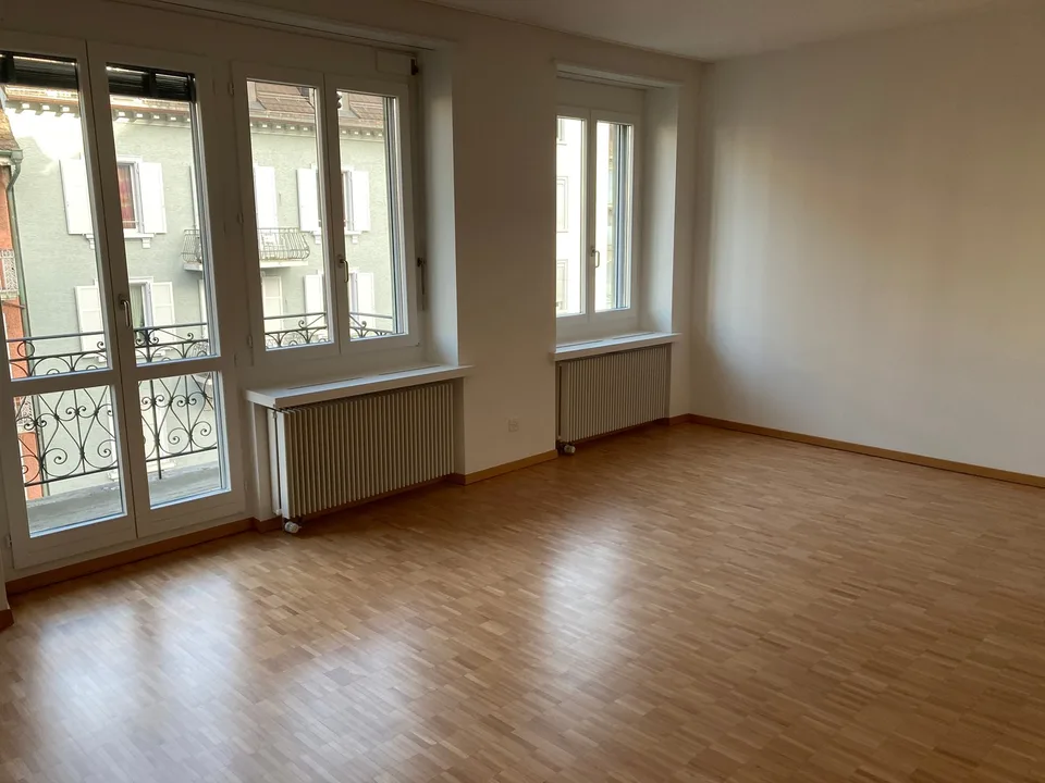 TEMPORANEO: Meraviglioso appartamento di 3 locali in posizione centralissima – foto 2 di 7