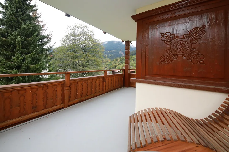 3.5-Room Top Apartment (115 m2) in Charming Chalet with Sauna - Klosters Platz – photo 3 of 22