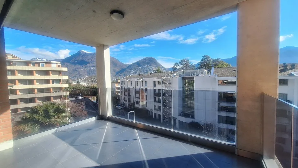 Komfort, Sonnig, Elegantes Apartment, mit zwei Terrassen, Zwei Autoabstellplätzen – Foto 4 von 15
