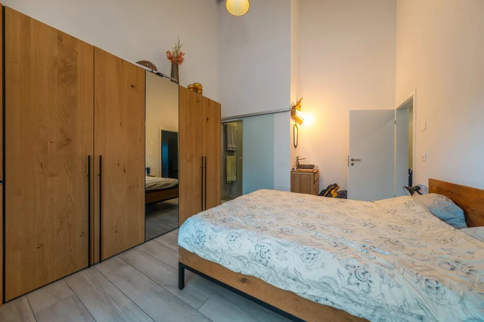 Ampio appartamento di 3.5 locali con balcone e galleria – foto 7 di 13