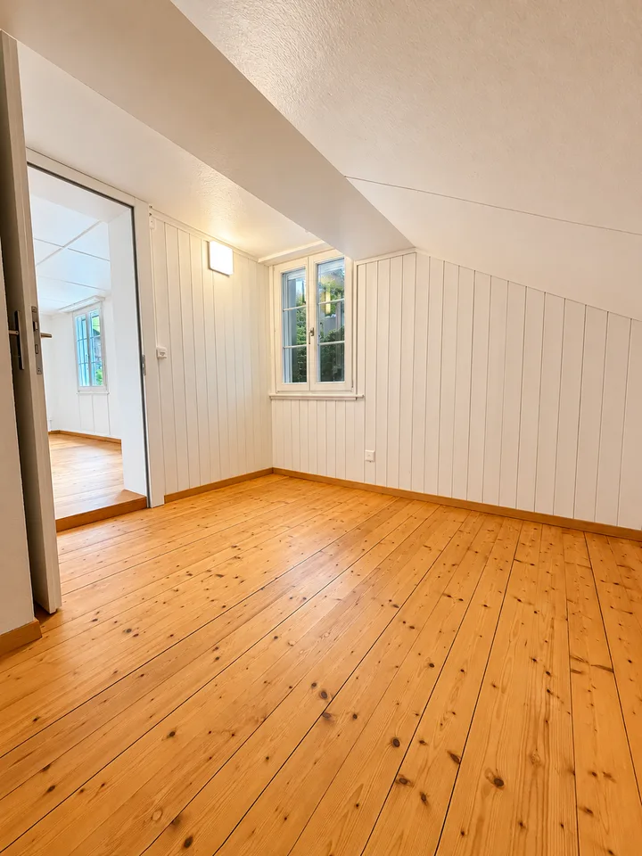 Charmant maison de famille de 4,5 pièces avec jardin spacieux et vue magnifique sur les montagnes – photo 16 sur 16