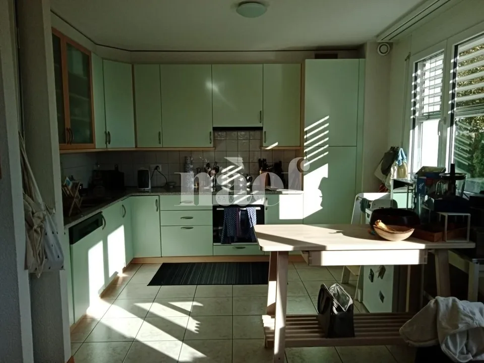 Wohnung mit 4.5 Zimmern, im 1. Stock – Foto 3 von 9
