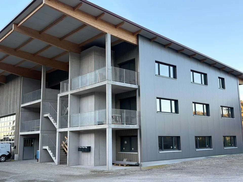 Nouvelle Construction de Propriété Commerciale: Bureaux à Louer – photo 2 sur 13