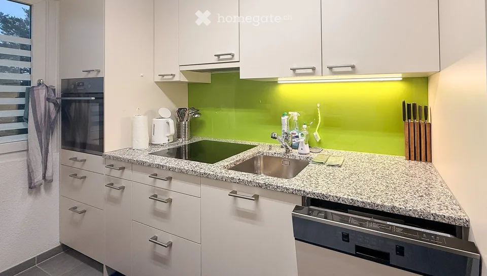 Helle 5-Zi-Wohnung angrenzend an Landwirtschaftszone mit verglastem Balkon in Mönchaltorf – Foto 5 von 18