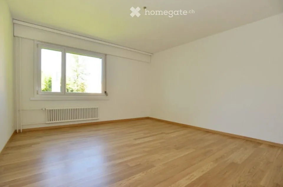 Helle 5-Zi-Wohnung angrenzend an Landwirtschaftszone mit verglastem Balkon in Mönchaltorf – Foto 9 von 18