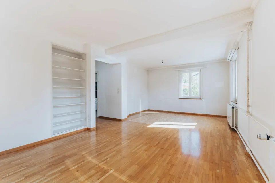 7-Zimmer Einfamilienhaus mit Garten und viel Gestaltungsspielraum – Foto 6 von 18