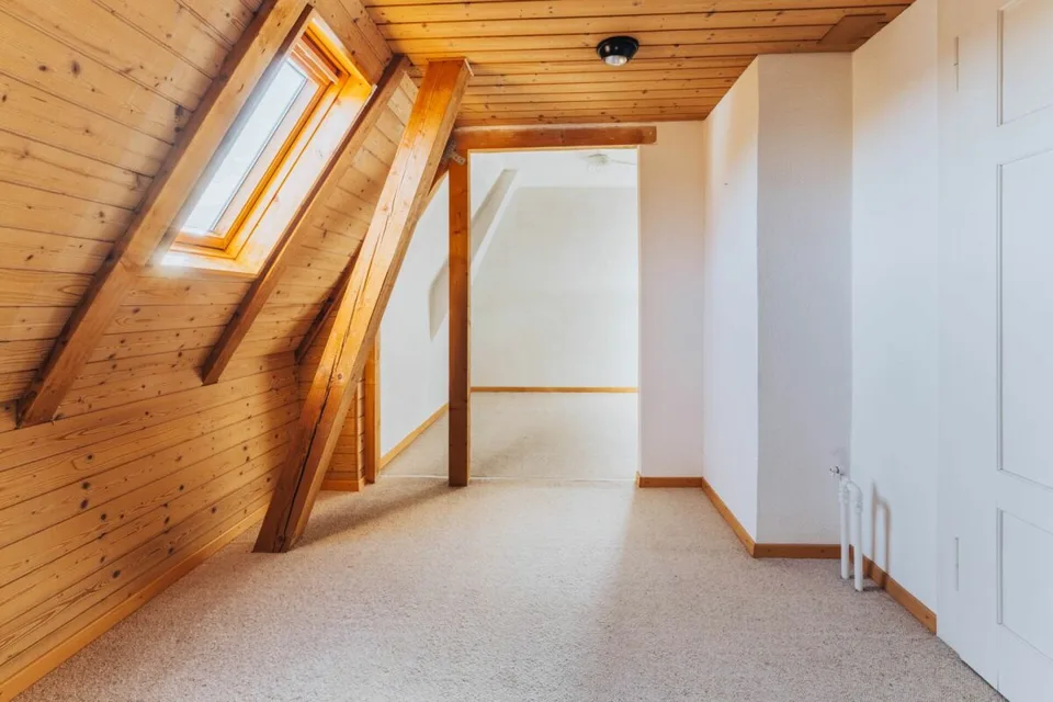 7-Zimmer Einfamilienhaus mit Garten und viel Gestaltungsspielraum – Foto 16 von 18
