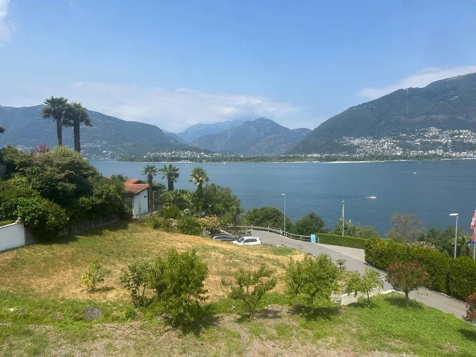 TERRENO UNICO CON VISTA MOZZAFIATO A 180° SUL LAGO MAGGIORE – foto 7 di 9