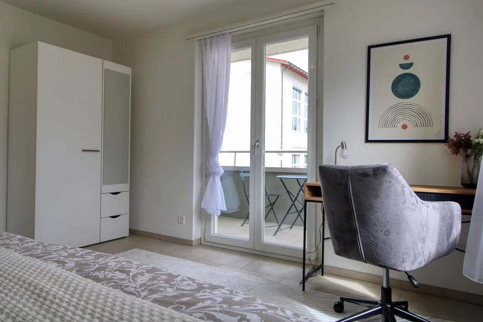 Spacious Coliving Apartment with Large Terrace in Wallisellen – Foto 5 von 22